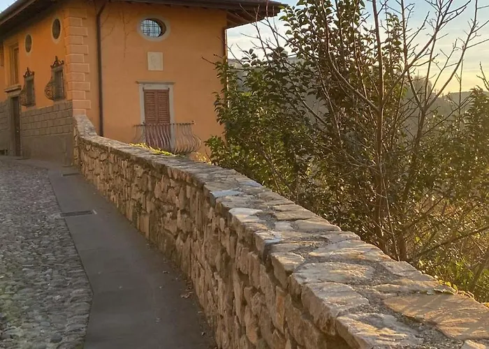 Apartment Fermiamoci Qui Bergamo