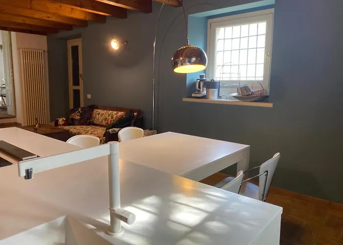 Fermiamoci Qui Apartment Bergamo