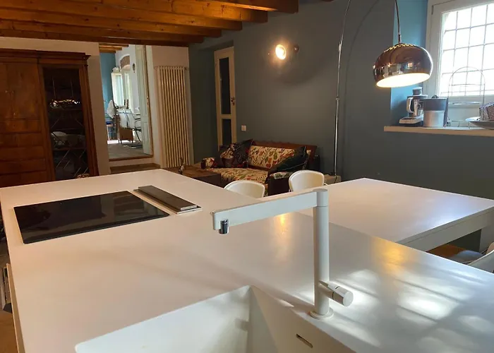 Fermiamoci Qui Apartamento